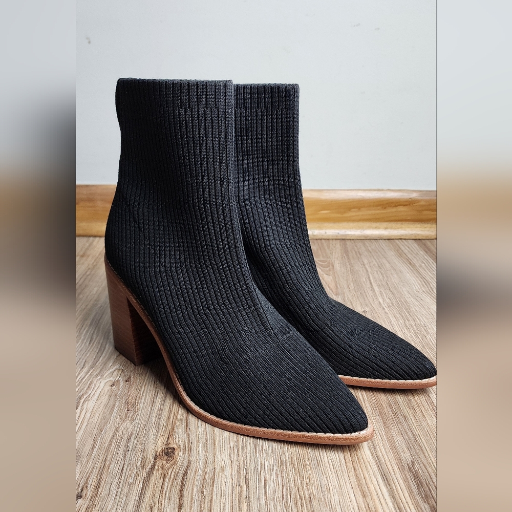 STEVEN BY STEVE MADDEN Nara Heel Sock Booties Black - Size 9